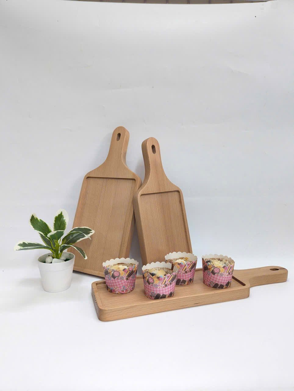 Paddle serving boards